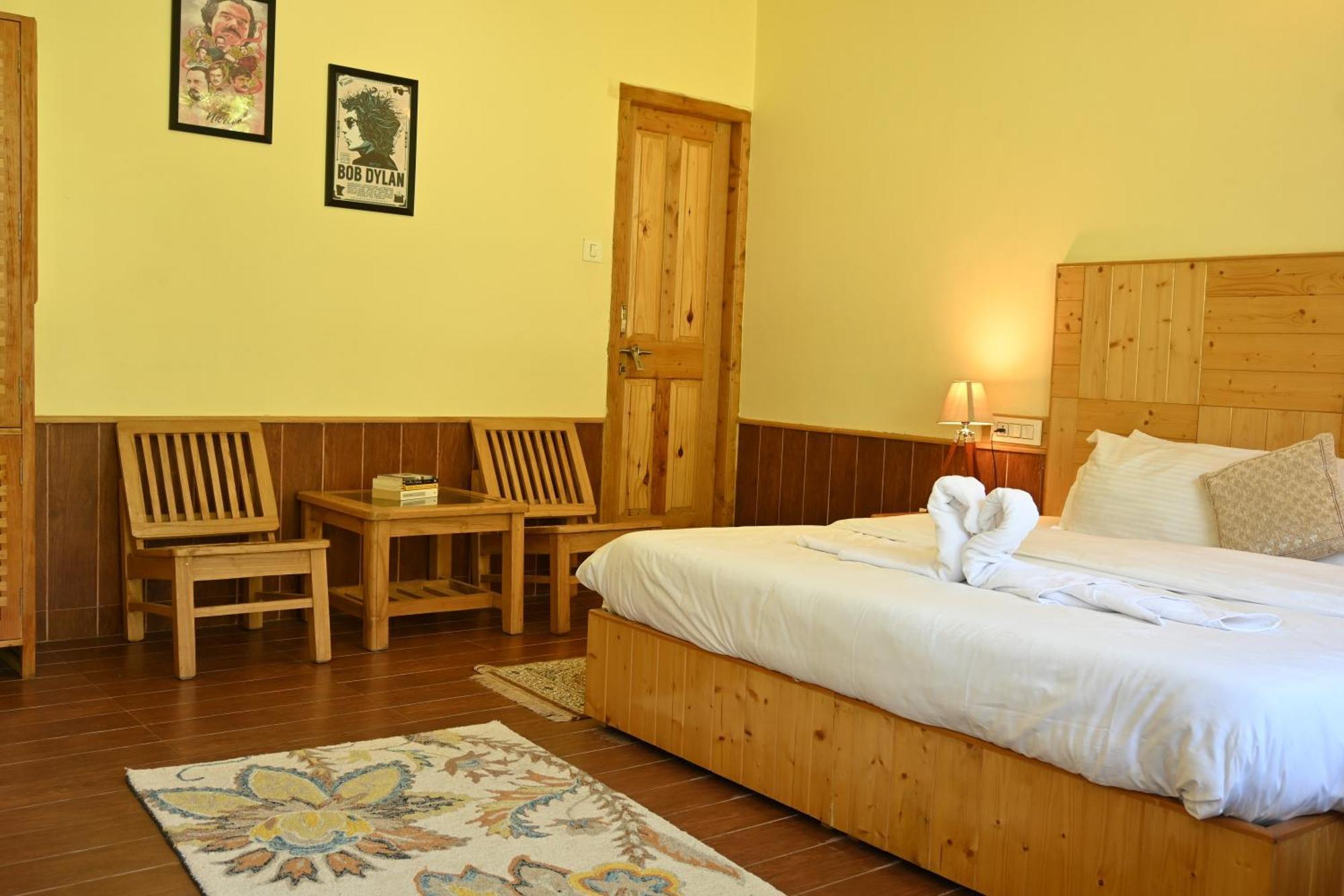 Bed and Breakfast Cascade Mountain Retreat Manali Zewnętrze zdjęcie